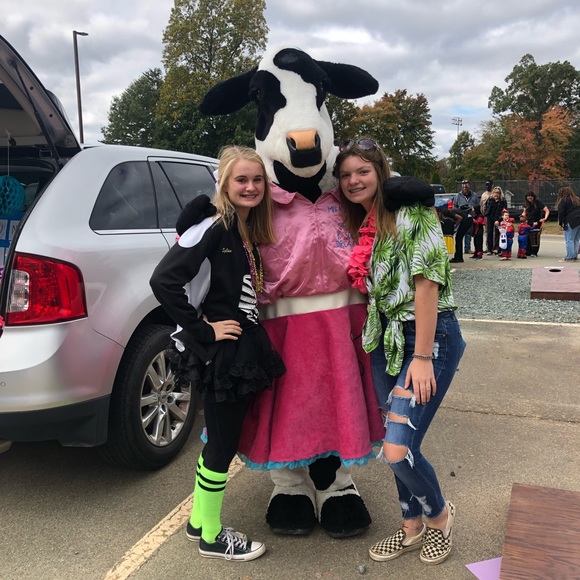 Meet your Posher, Meredith - Picture 6 of 15